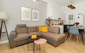 Nowoczesne Studia Blisko Centrum Gdanska By Noclegi Renters